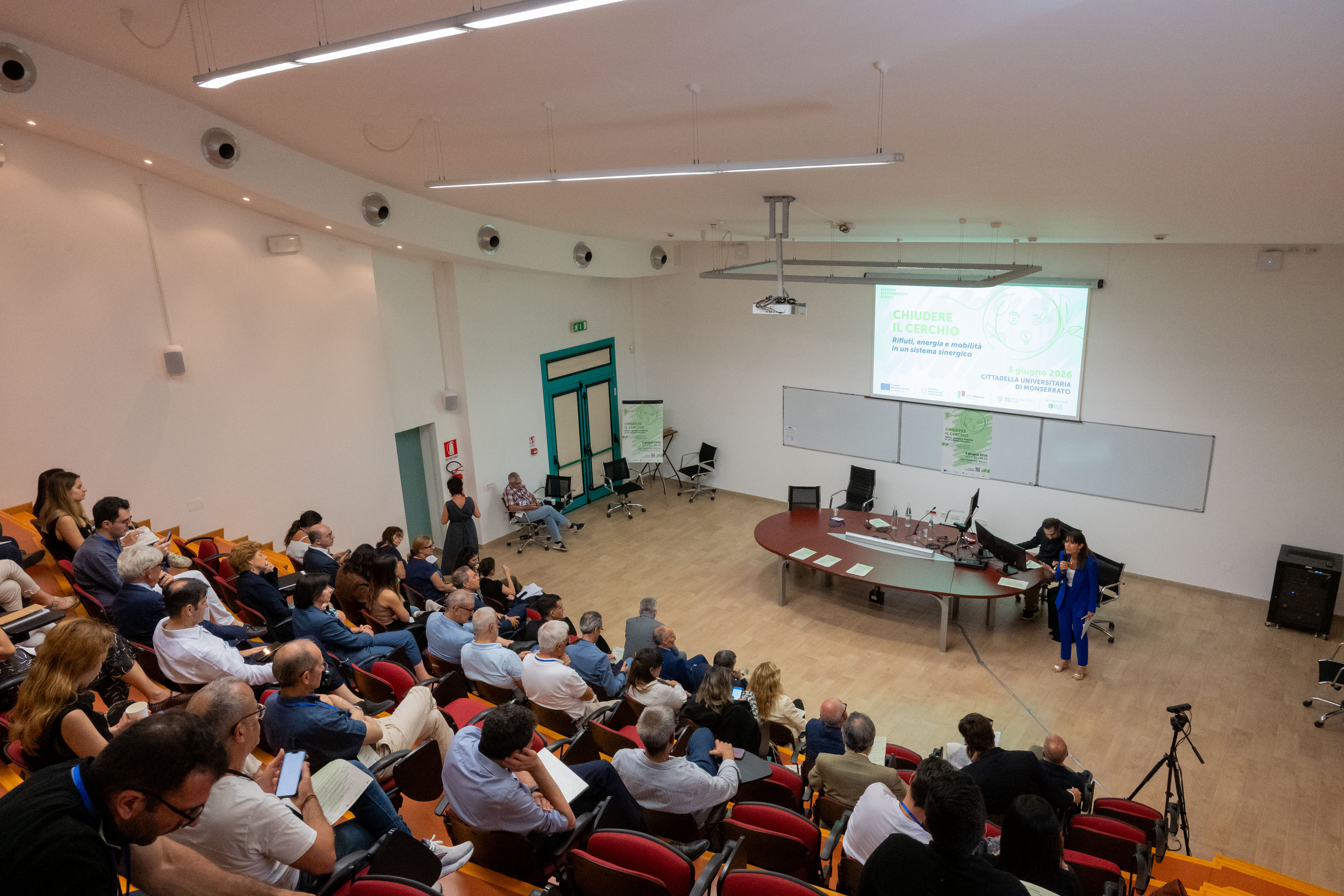 Relazione dedicata ai temi del Sardinia Sustainability Summit, con supporto delle slide
