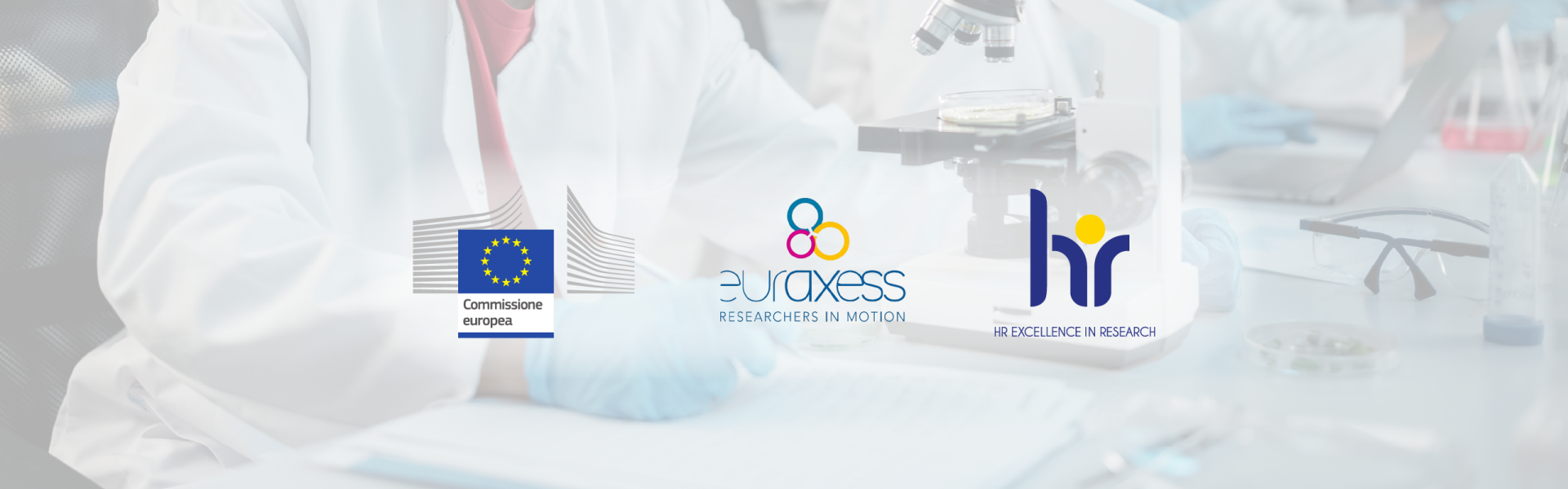 Immagine di un laboratorio, loghi di Unione Europea, Euraxess e HRS4R