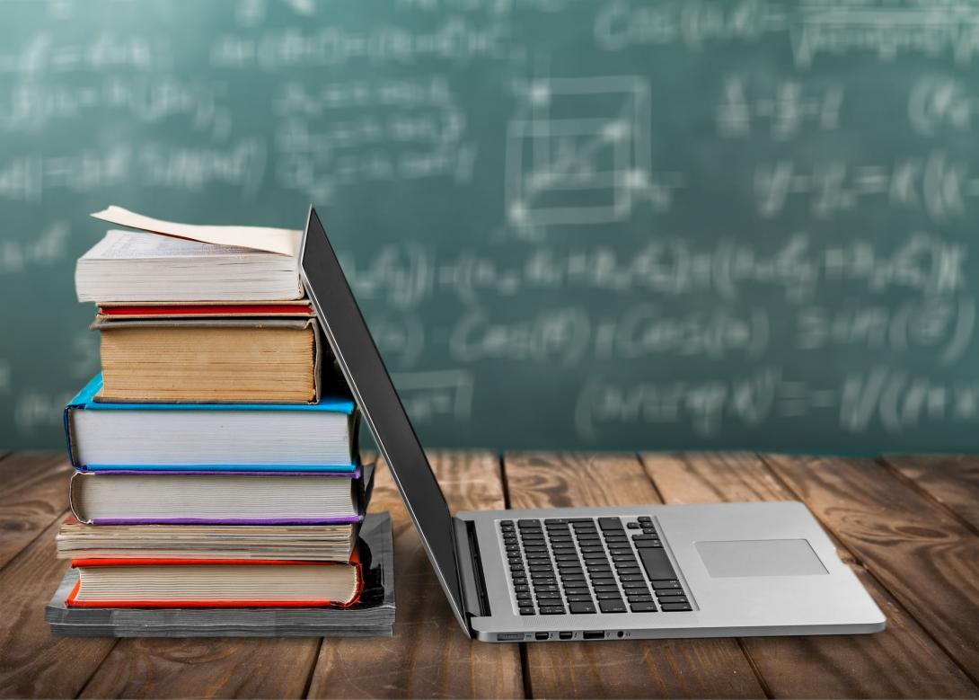 Computer portatile e libri